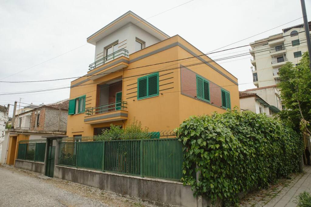 Rare Durres Apartment With Private Parking & Garden Dış mekan fotoğraf